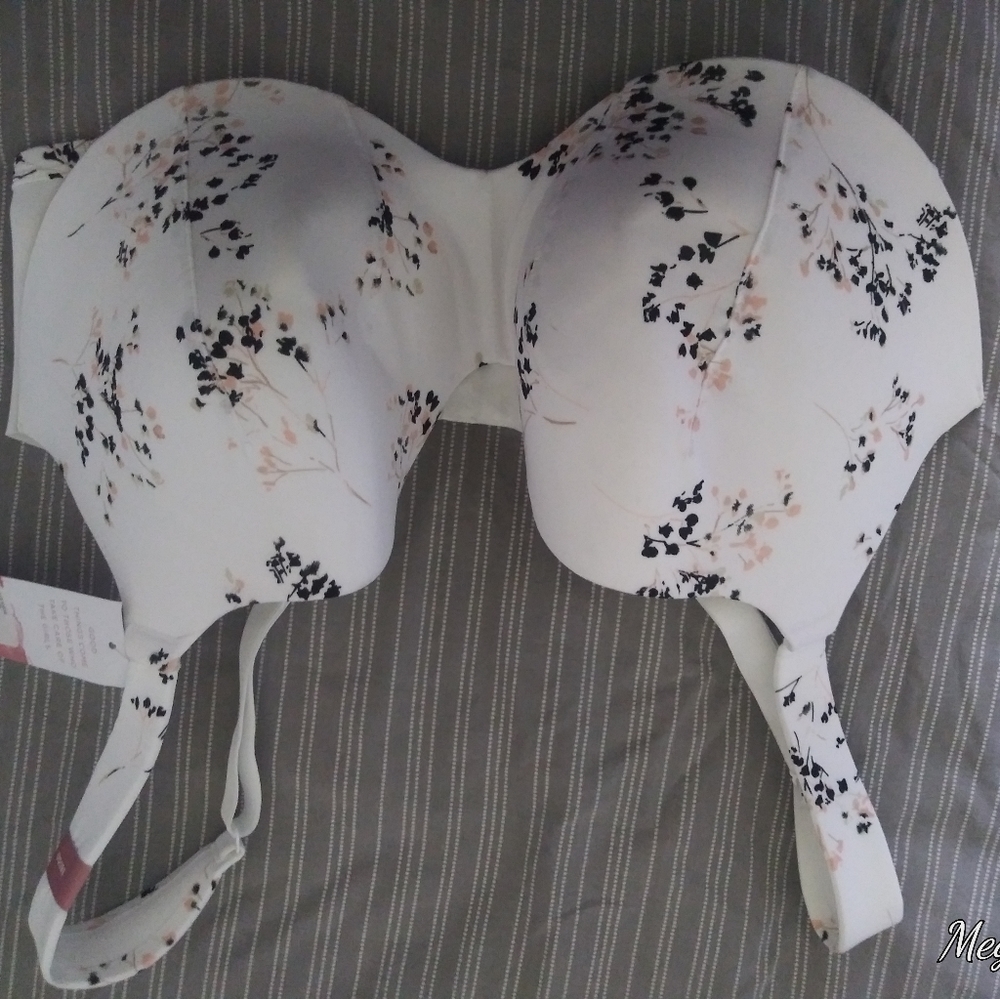 NWT Lane Bryant Cacique uplift bra size DDD